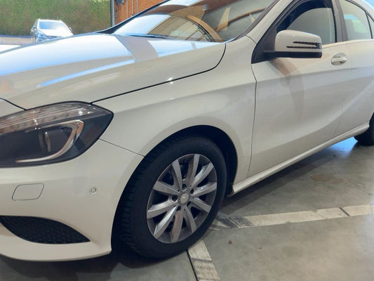 Mercedes-Benz A-Klasse A 200 BlueEfficiency Urban 2013 – снимка 2