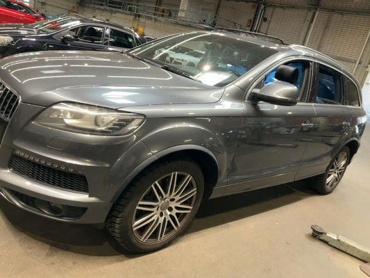 Audi Q7 3.0 V6 TFSI quattro 2011 – снимка 2