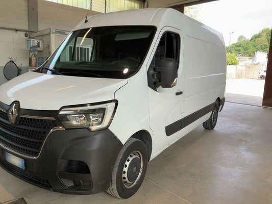 Renault Master 2.3 dCi L2H2 HKa 3,3t 2020 – снимка 2