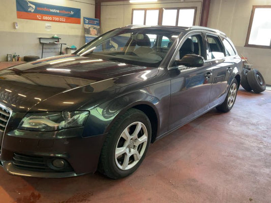 Audi A4 2.0 TDI 2010 – снимка 2