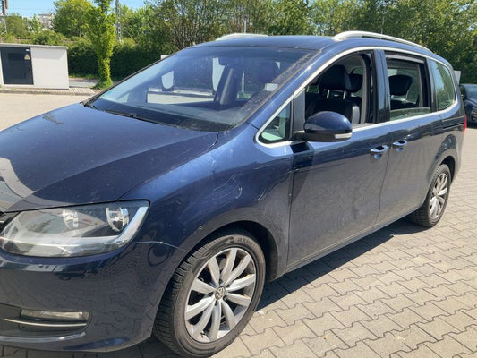 Volkswagen Sharan 2.0 TDI Highline BlueMotion Tech 2011 – снимка 2