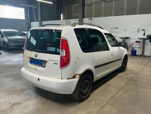Skoda Roomster 1.4 Style Plus Edition 2009 – снимка 2