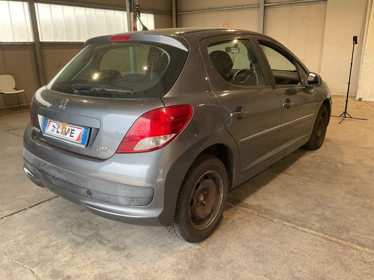 Peugeot 207 1.4 HDi Active 2011 – снимка 2