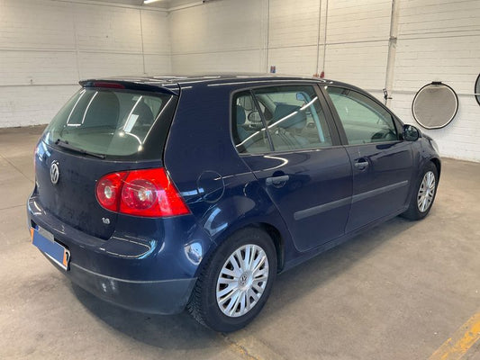 Volkswagen Golf V 1.6 Trendline 2004 – снимка 2