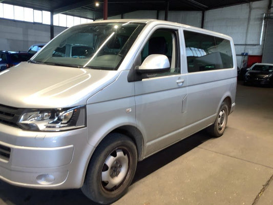 Volkswagen T5 Kombi 2.0 TDI 4Motion 2014 – снимка 2
