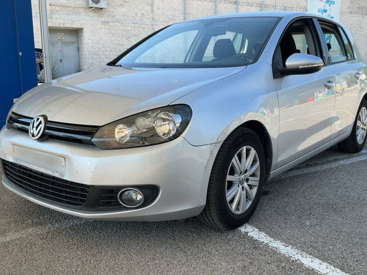 Volkswagen Golf VI 1.6 TDI Advance 2009 – снимка 2