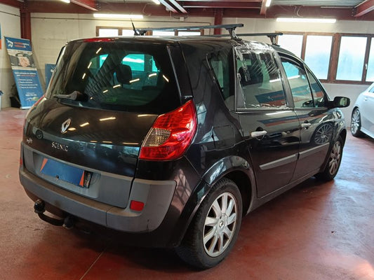 Renault Scenic 1.5 dCi Dynamique 2008 – снимка 2