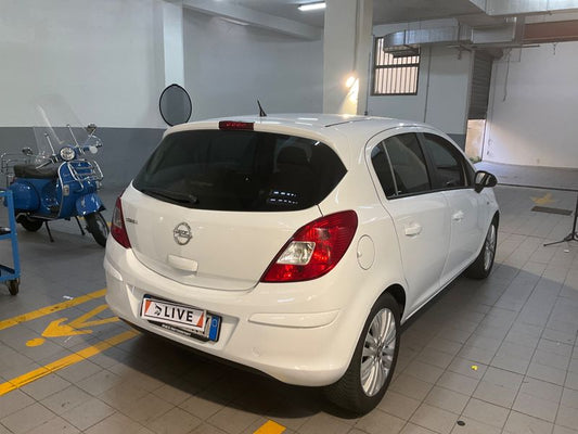 Opel Corsa 1.2 Edition 2013 – снимка 2