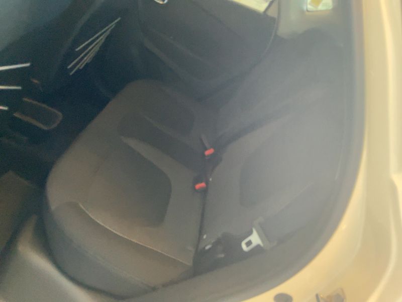 Renault Captur 0.9 Energy Intens 2015 – снимка 19