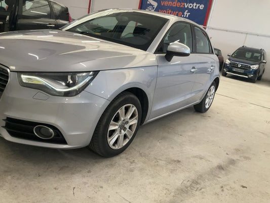 Audi A1 Sportback 1.4 TFSI Ambiente 2014 – снимка 2