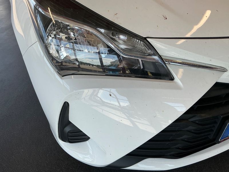 Toyota Yaris 1.0 VVT-i 2017 – снимка 30
