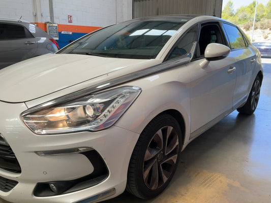 Citroen DS5 2.0 HDi Style 2015 – снимка 2