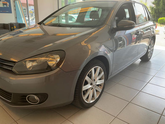 Volkswagen Golf VI 1.6 TDI Highline 2010 – снимка 2
