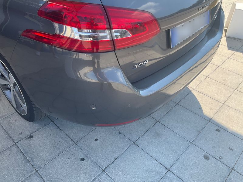 Peugeot 308 1.6 Blue-HDi Allure 2016 – снимка на щета
