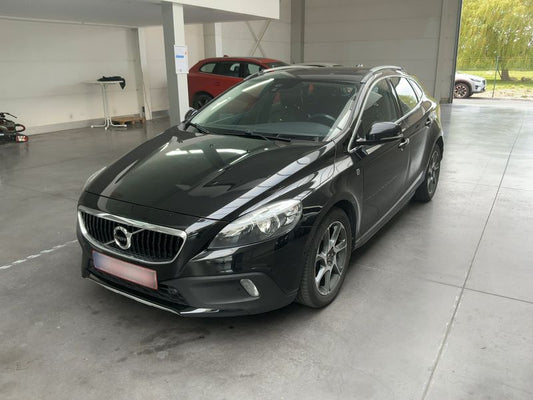 Volvo V40 Cross Country 2.0 D2 Ocean Race 2016 – снимка 2