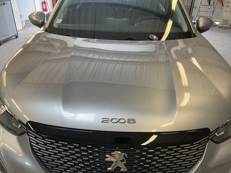 Peugeot 2008 1.2 PureTech Allure 2021 – снимка 22