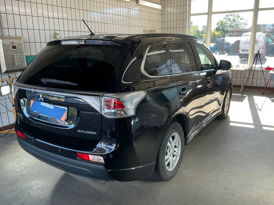 Mitsubishi Outlander 2.2 DI-D Invite ClearTec 2WD 2013 – снимка 2