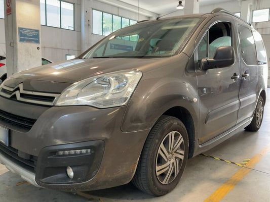 Citroen Berlingo 1.6 Blue-HDi XTR 2017 – снимка на щета 2