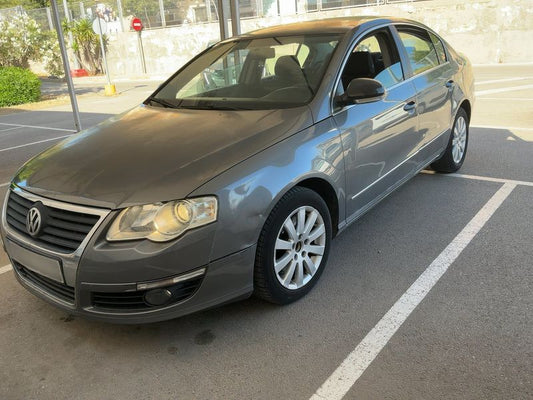 Volkswagen Passat 2.0 TDI Advance 2007 – снимка 2