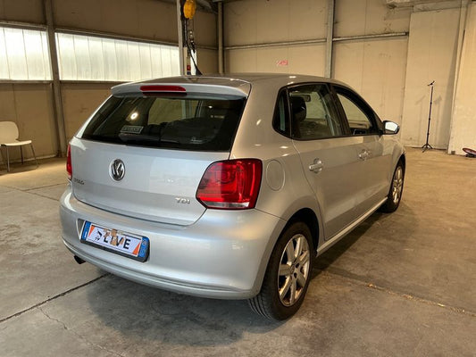 Volkswagen Polo 1.6 TDI Highline 2010 – снимка 2