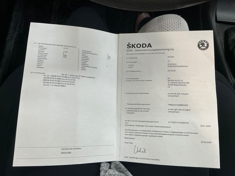 Skoda Octavia 1.6 Tour 2009 – снимка 6