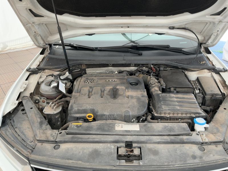 Volkswagen Passat 1.6 TDI 2016 – снимка 36