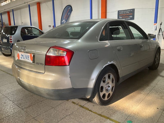 Audi A4 1.9 TDI 2004 – снимка 2