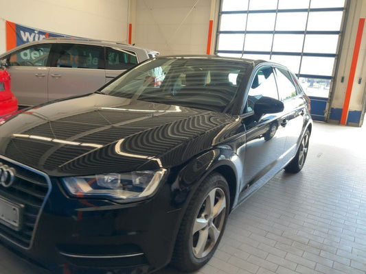 Audi A3 Sportback 1.6 TDI Attraction 2013 – снимка 2