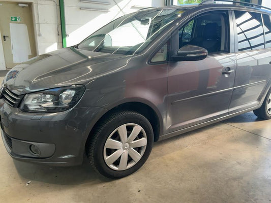 Volkswagen Touran 1.6 TDI Comfortline 2010 – снимка 2