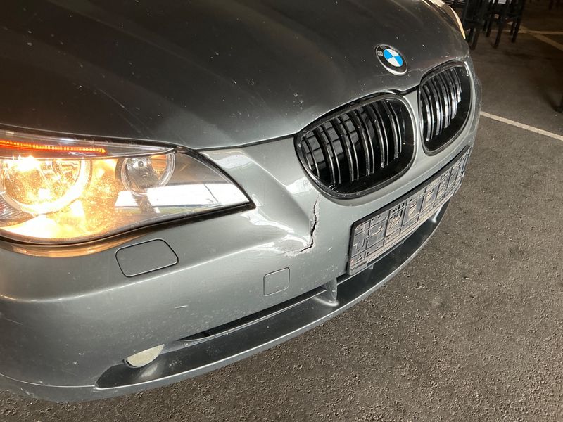 BMW 5er 525d 2004 – снимка на щета