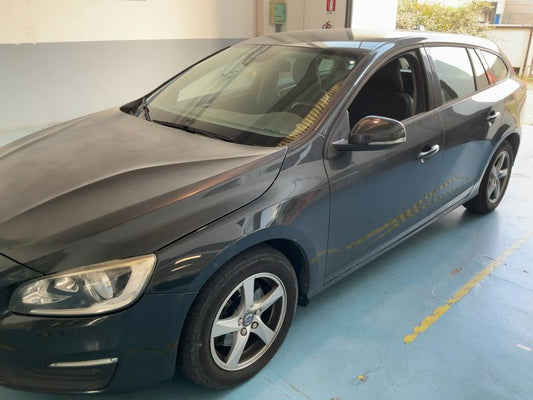Volvo V60 2.0 D3 Kinetic 2016 – снимка 2