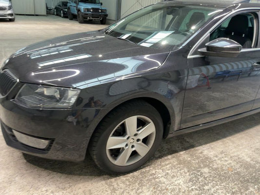 Skoda Octavia 1.4 TSI Elegance 2013 – снимка 2