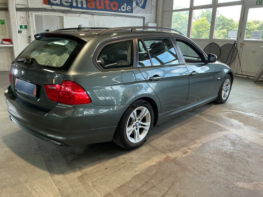 BMW 3er 320d 2009 – снимка 2