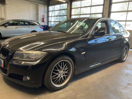 BMW 3er 325i 2011 – снимка 2