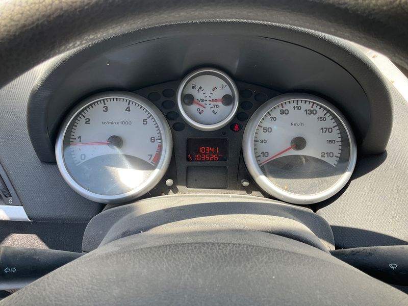 Peugeot 207 1.4 Urban Move 2009 – снимка 4