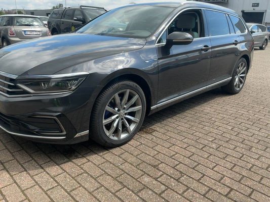 Volkswagen Passat 1.4 GTE 2020 – снимка 2