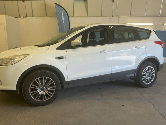 Ford Kuga 2.0 TDCi Titanium 2013 – снимка 2