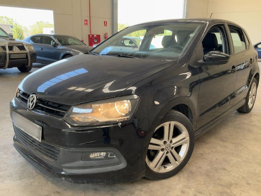 Volkswagen Polo 1.6 TDI Sport by R-Line 2014 – снимка 2