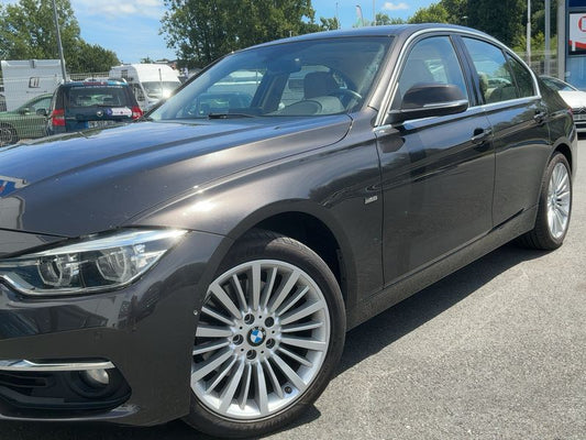 BMW 3er 330i xDrive Luxury Line 2016 – снимка 2