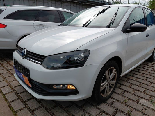 Volkswagen Polo 1.0 Trendline 2014 – снимка 2