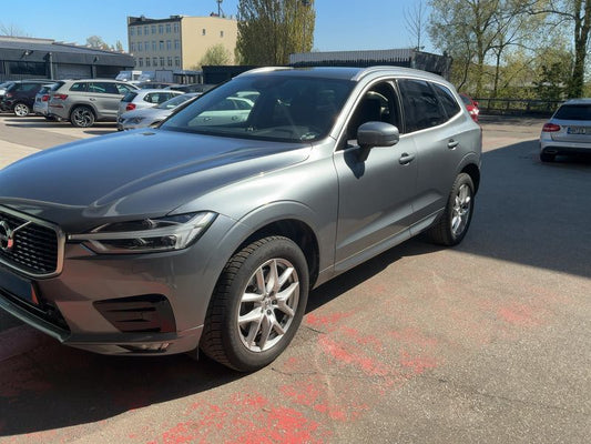 Volvo XC60 2.0 T4 R Design 2WD 2019 – снимка 2