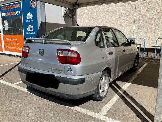 Seat Cordoba 1.9 TDI Tour 2002 – снимка 2