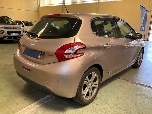 Peugeot 208 1.2 VTi Allure 2013 – снимка 2