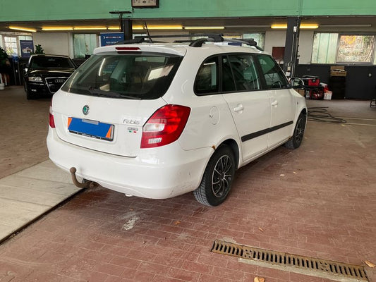 Skoda Fabia 1.2 TSI Ambition 2012 – снимка 2