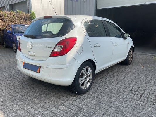 Opel Corsa 1.3 CDTI Innovation 2010 – снимка 2