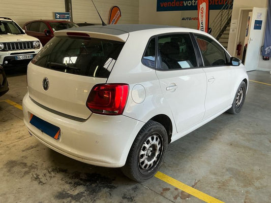 Volkswagen Polo 1.6 TDI Sportline 2011 – снимка 2