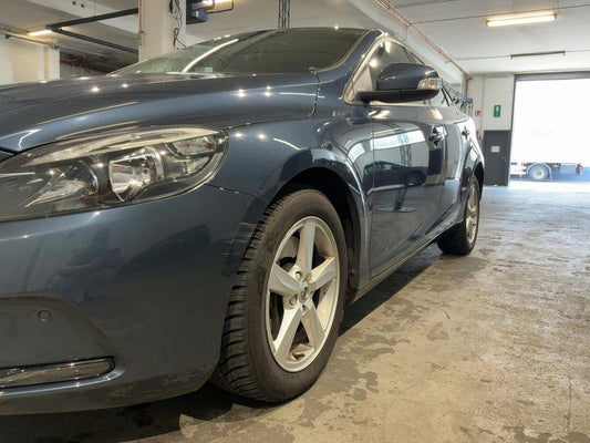 Volvo V40 1.5 Kinetic 2017 – снимка 2