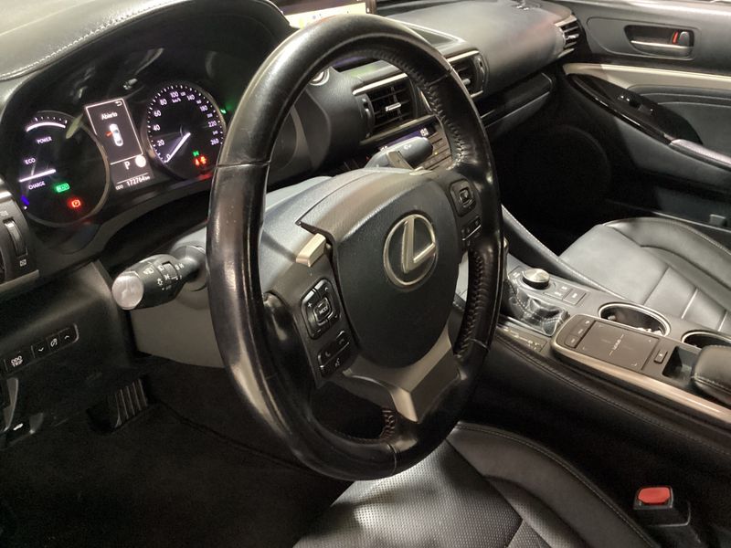 Lexus RC-Serie RC 300h Executive 2019 – снимка 24