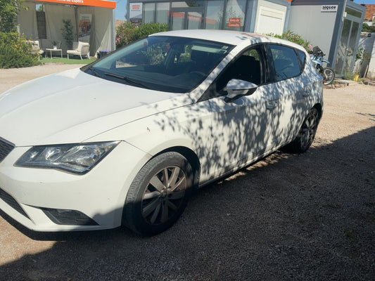 Seat Leon 1.6 TDI Reference Plus 2014 – снимка 2
