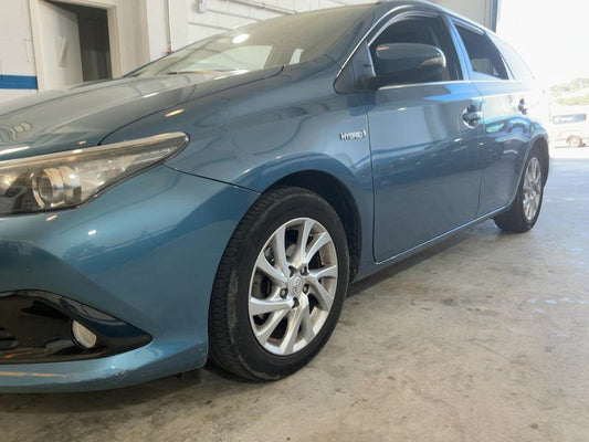 Toyota Auris Touring Sports 1.8 Hybrid Active 2016 – снимка 2